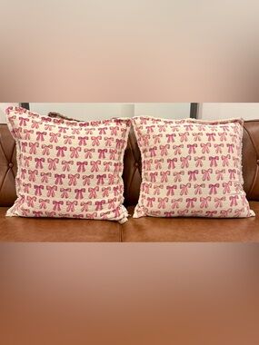 Pink Bow Print Throw Pillow Pair